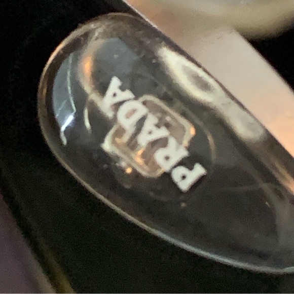 Prada Sunnies - Picture 5 of 9